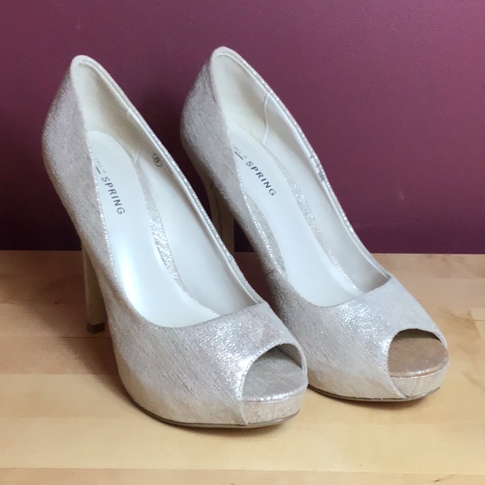 LNWB Platform Peep Toe Pumps Size 8